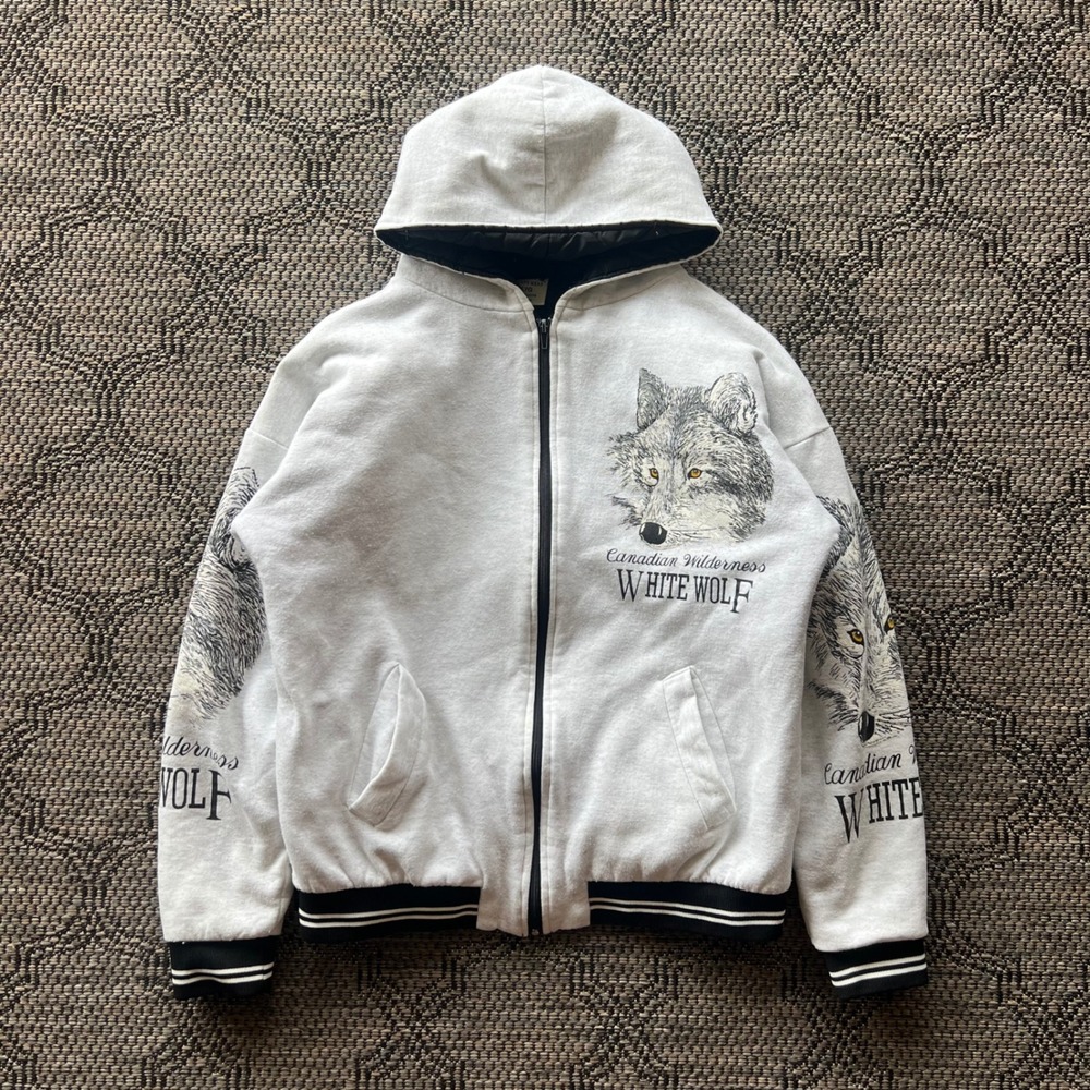 Vintage Wolf Sweater Mens Large Grey White Wolf Canadian Wilderness Quilted